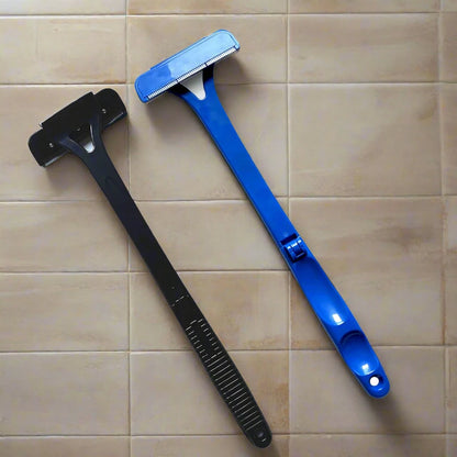 Rasoir dorsal pliable à long manche