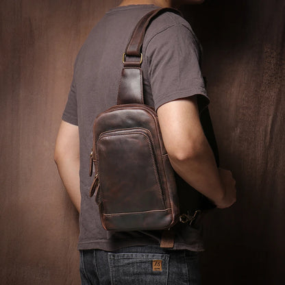 Sac de poitrine de luxe en cuir de vache de style vintage GURO